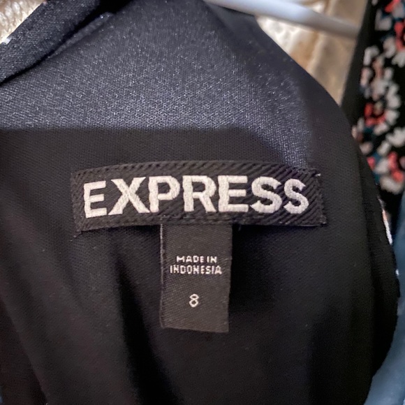 Express VNeck Black White Pink Floral Print Romper - Picture 3 of 4